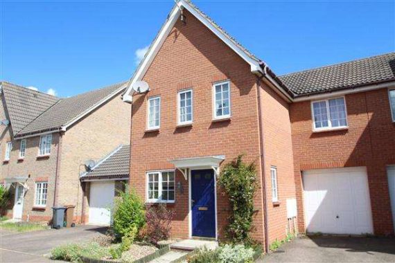 3 Bedroom End of Ter...